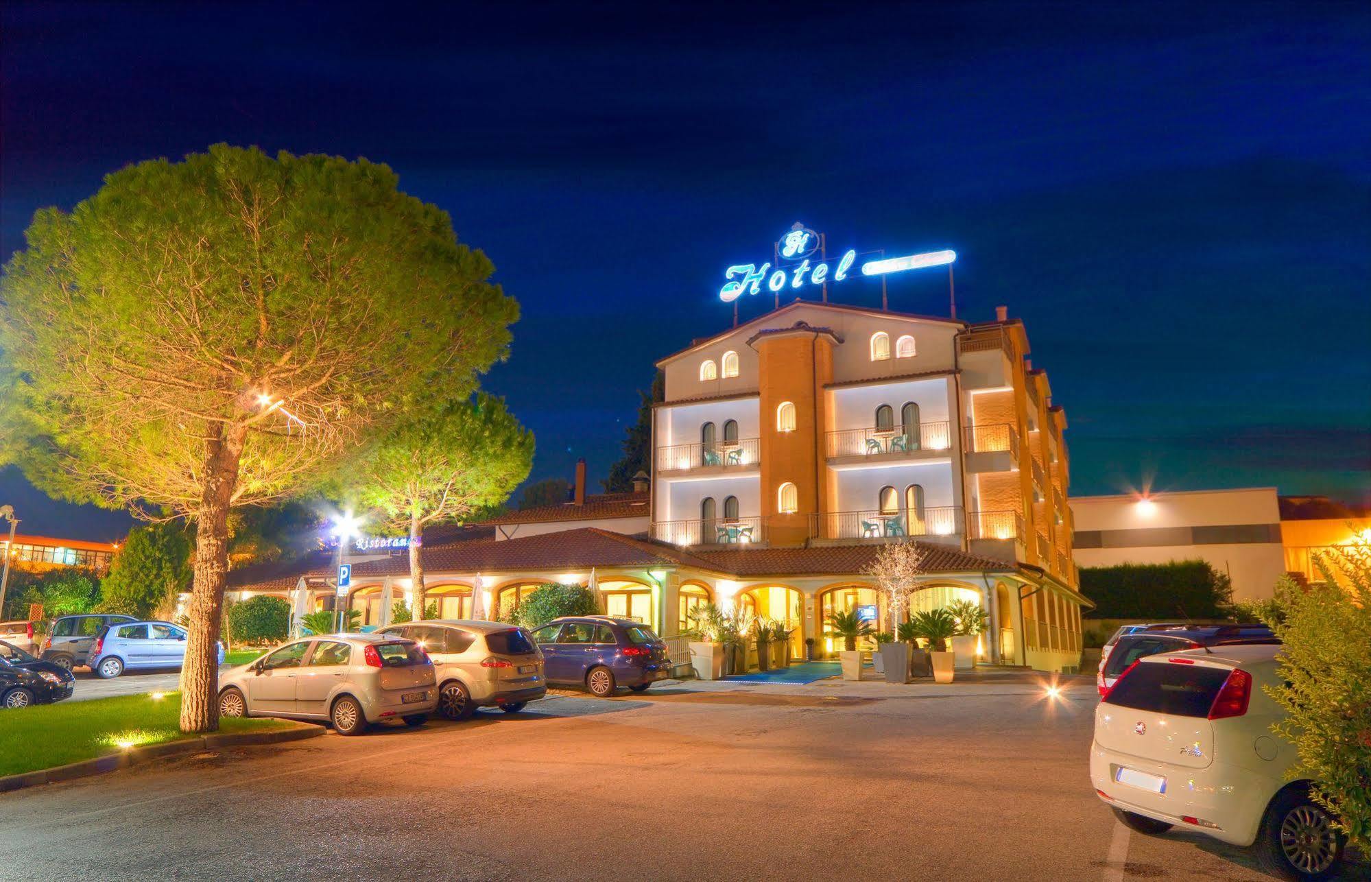 Hotel Cristoforo Colombo Osimo Exterior foto